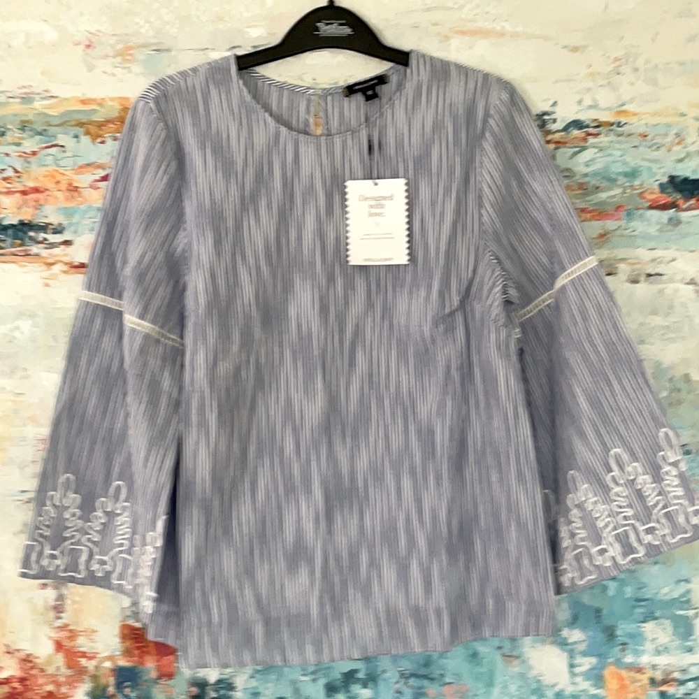 NWT Stella & Dot Cotton Top Blue White Embroidery